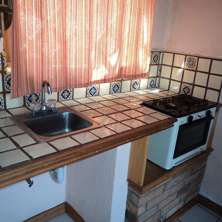 Cabanas Montebello Inn Креел Екстериор снимка