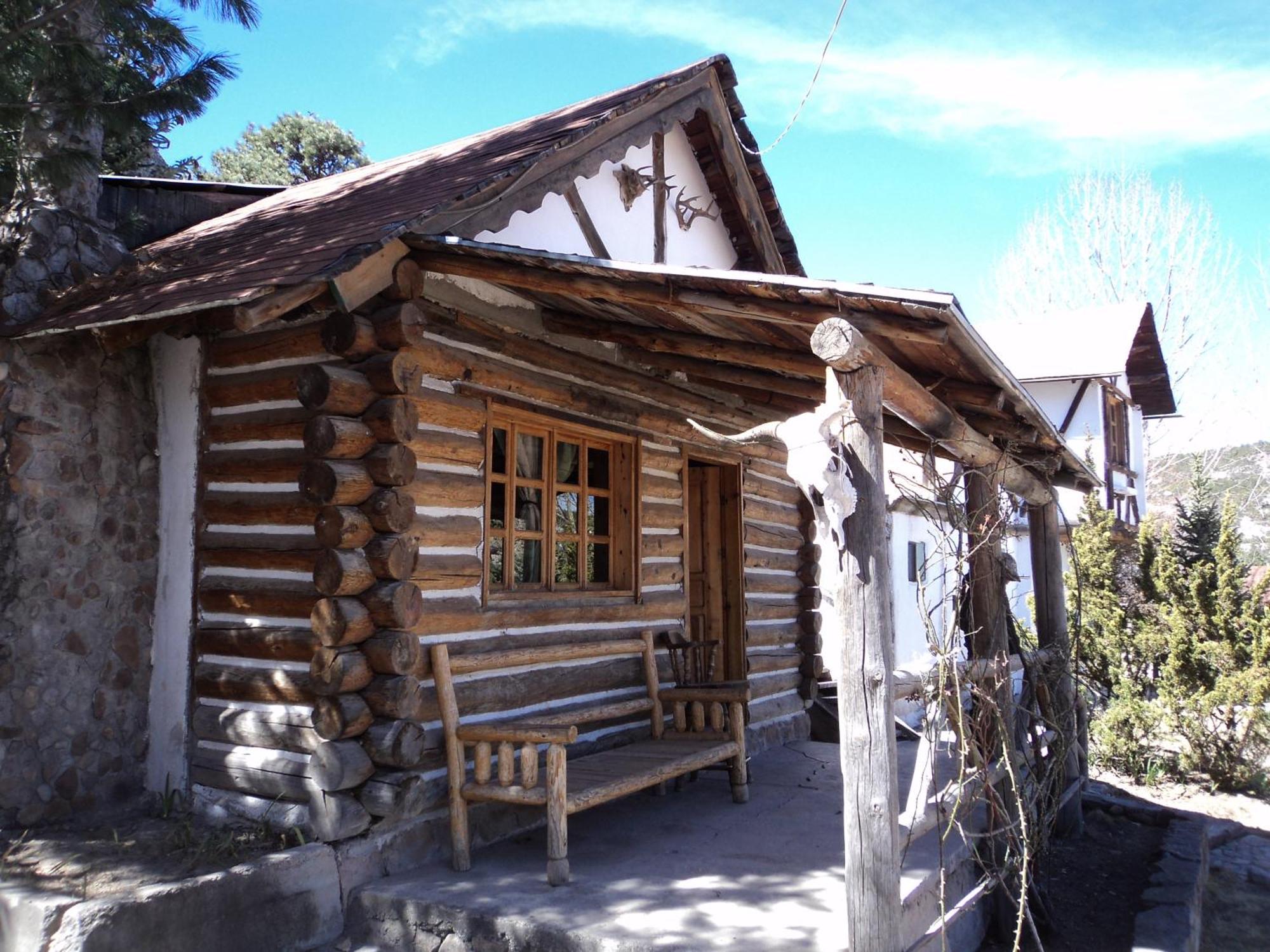 Cabanas Montebello Inn Креел Екстериор снимка