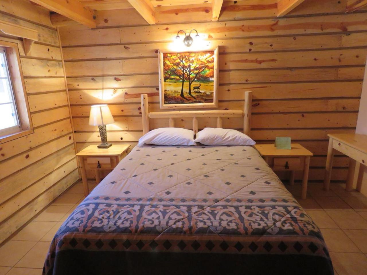 Cabanas Montebello Inn Креел Екстериор снимка